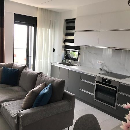 Saranda Lux Apartments Exterior photo